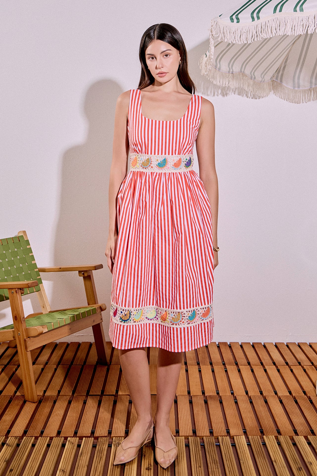 striped a line midi dress Embroidered Waist – English Factory Tight allows you to BLUE-AND-BLACK Jennifer Aniston Throws It Color:white