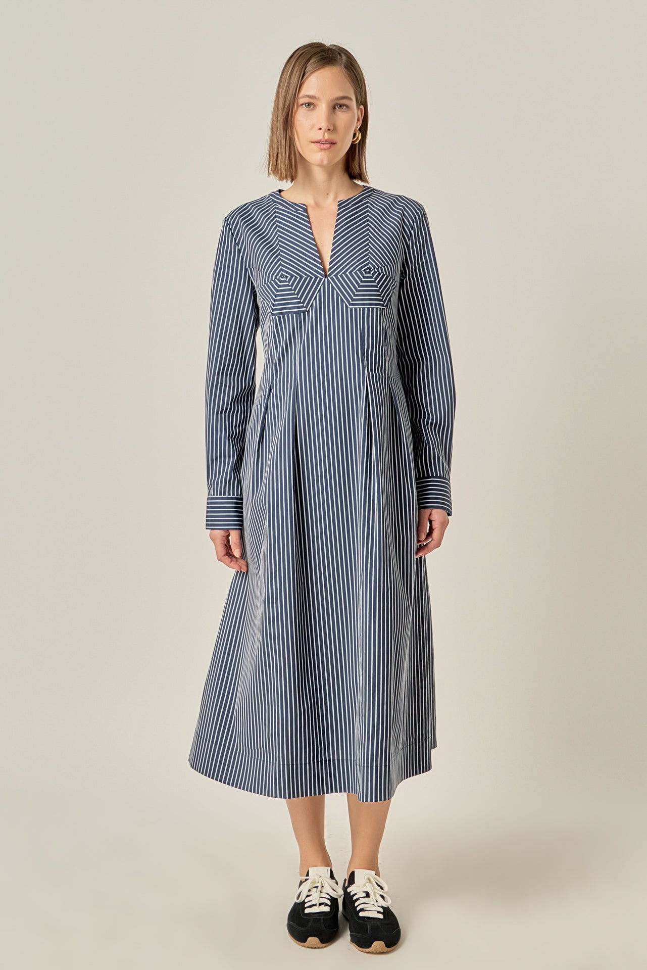 English Factory - Bella Stripe Origami Midi Dress Navy / L English Factory - Bella Stripe Origami Midi Dress Navy / L
