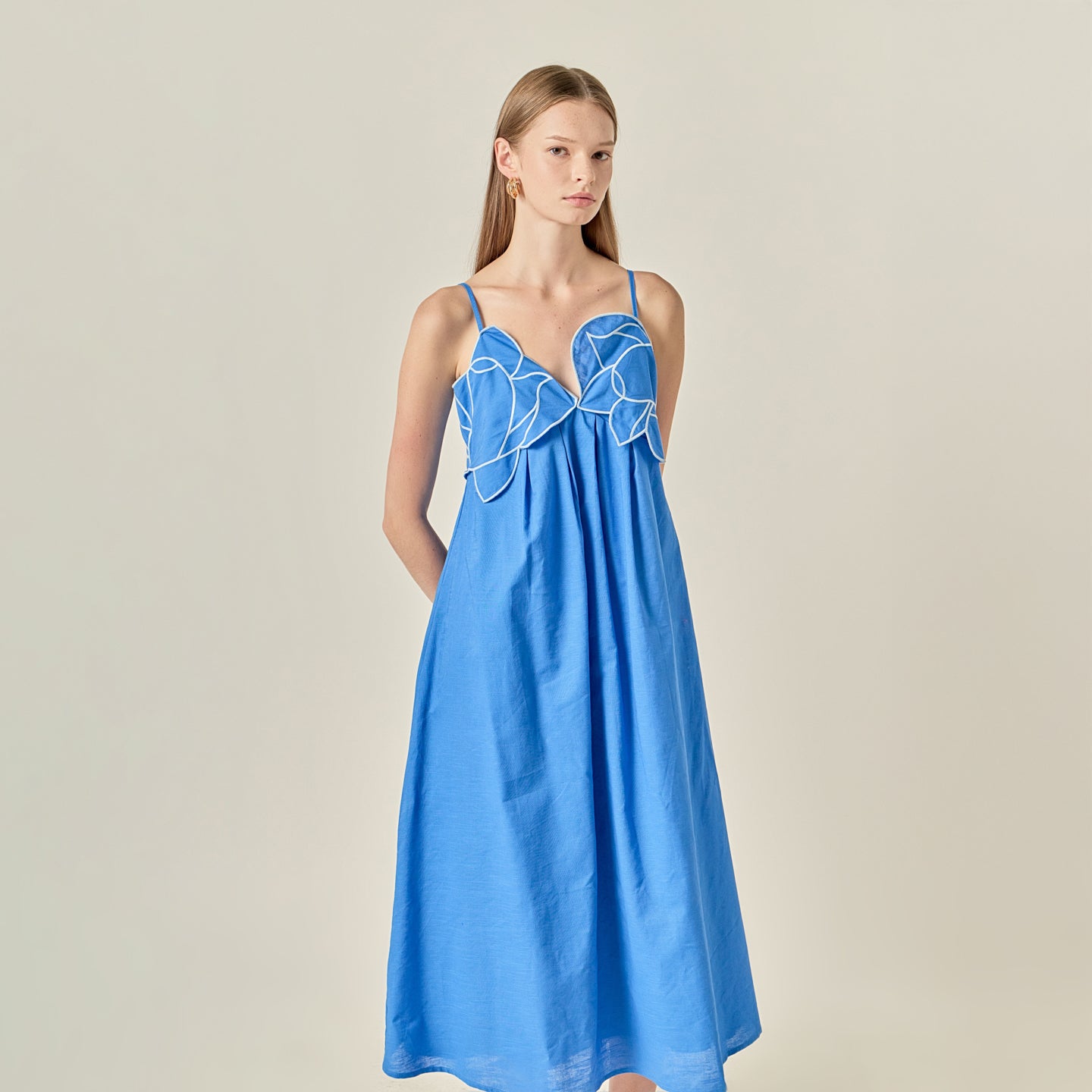 Floral Applique Pleated Midi Dress