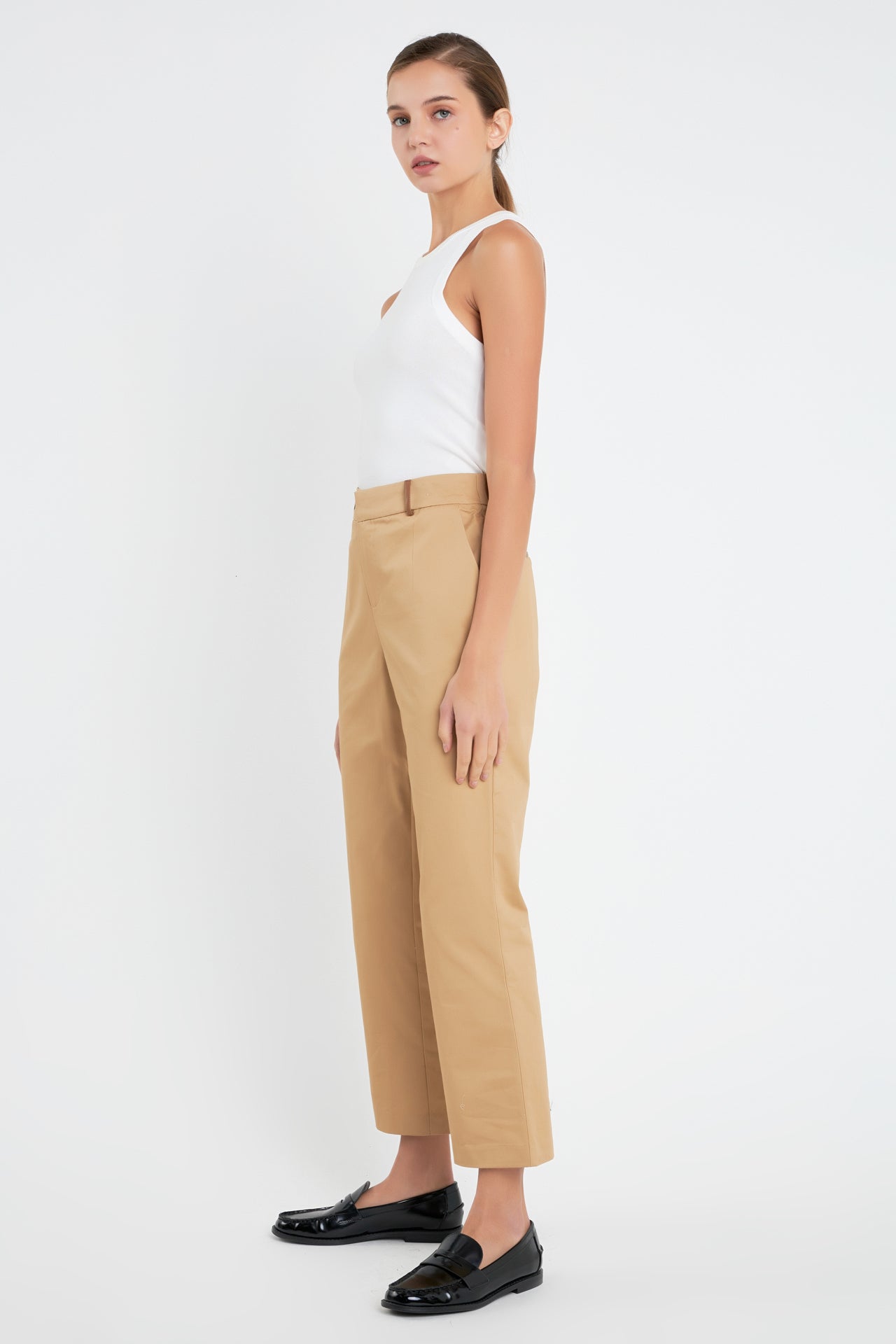 Pantalon acampanado online corto