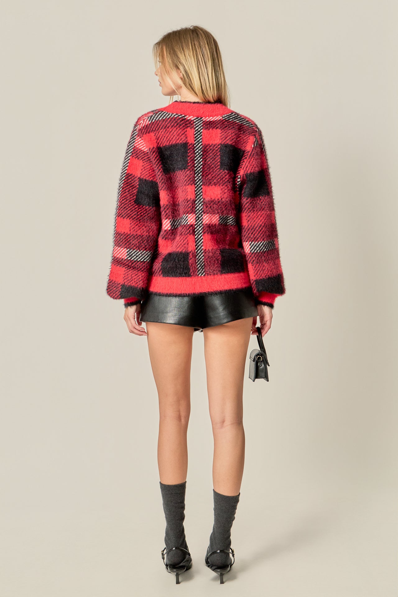 CK916J_REDMULTI_0033.jpg?crop=