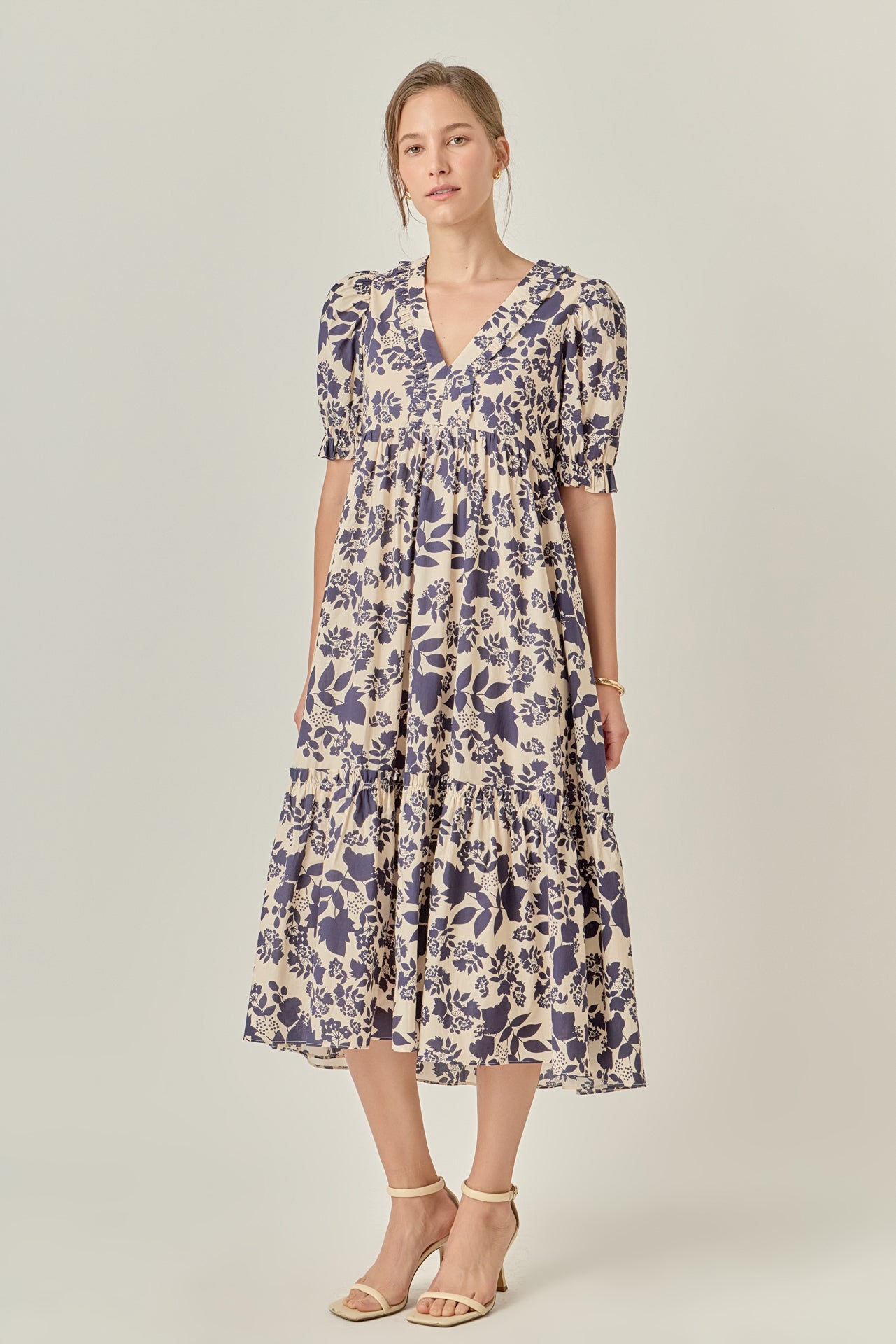 v neck tiered midi dress English Factory Women's Floral Print Tiered Midi Dress v neck tiered midi dress English Factory Women's Floral Print Tiered Midi Dress