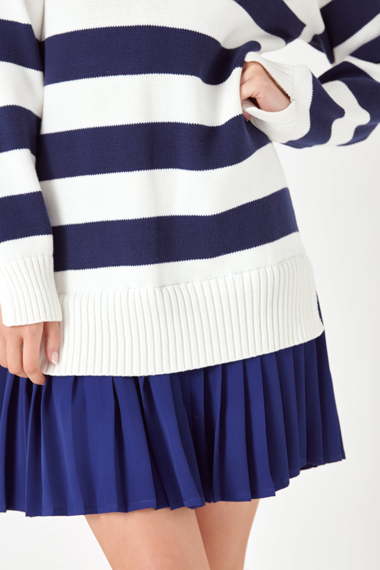 Mixed Media Stripe Pleated Dress Factory English – Mini