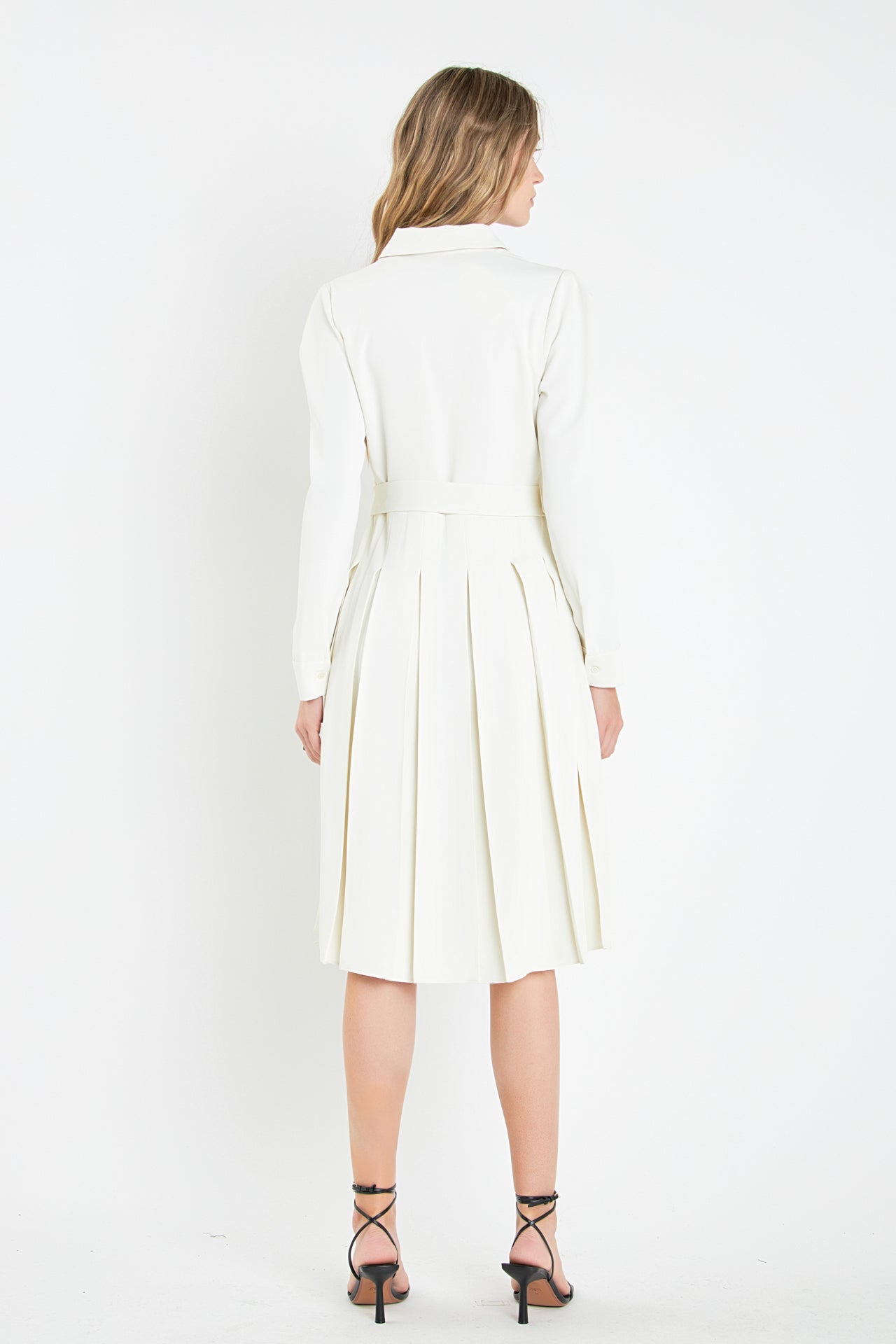 English Factory - Pleated Collared Long Sleeve Midi Dress CAMEL / S English Factory - Pleated Collared Long Sleeve Midi Dress CAMEL / S