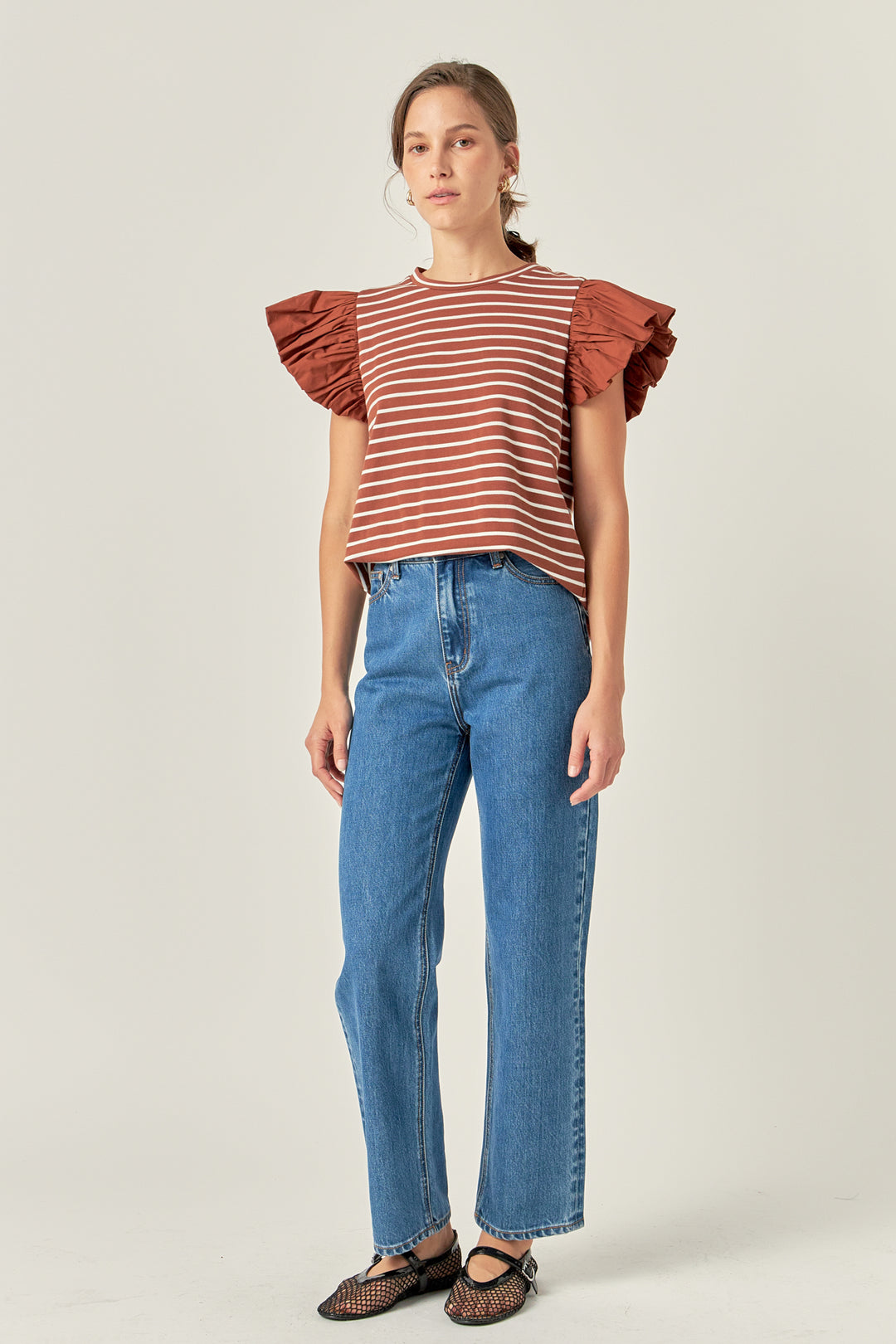 RUFFLE-SLEEVE STRUCTURED POPLIN TOP