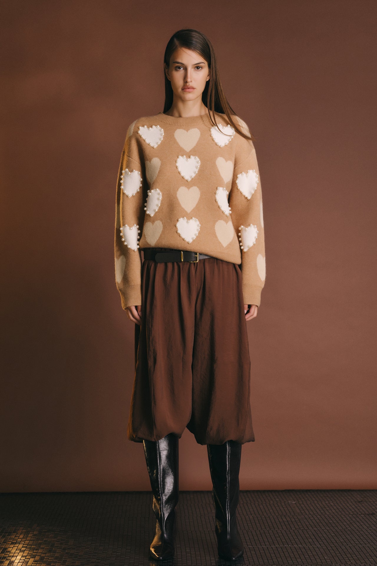Pearl with Heart Pattern Sweater – English Factory