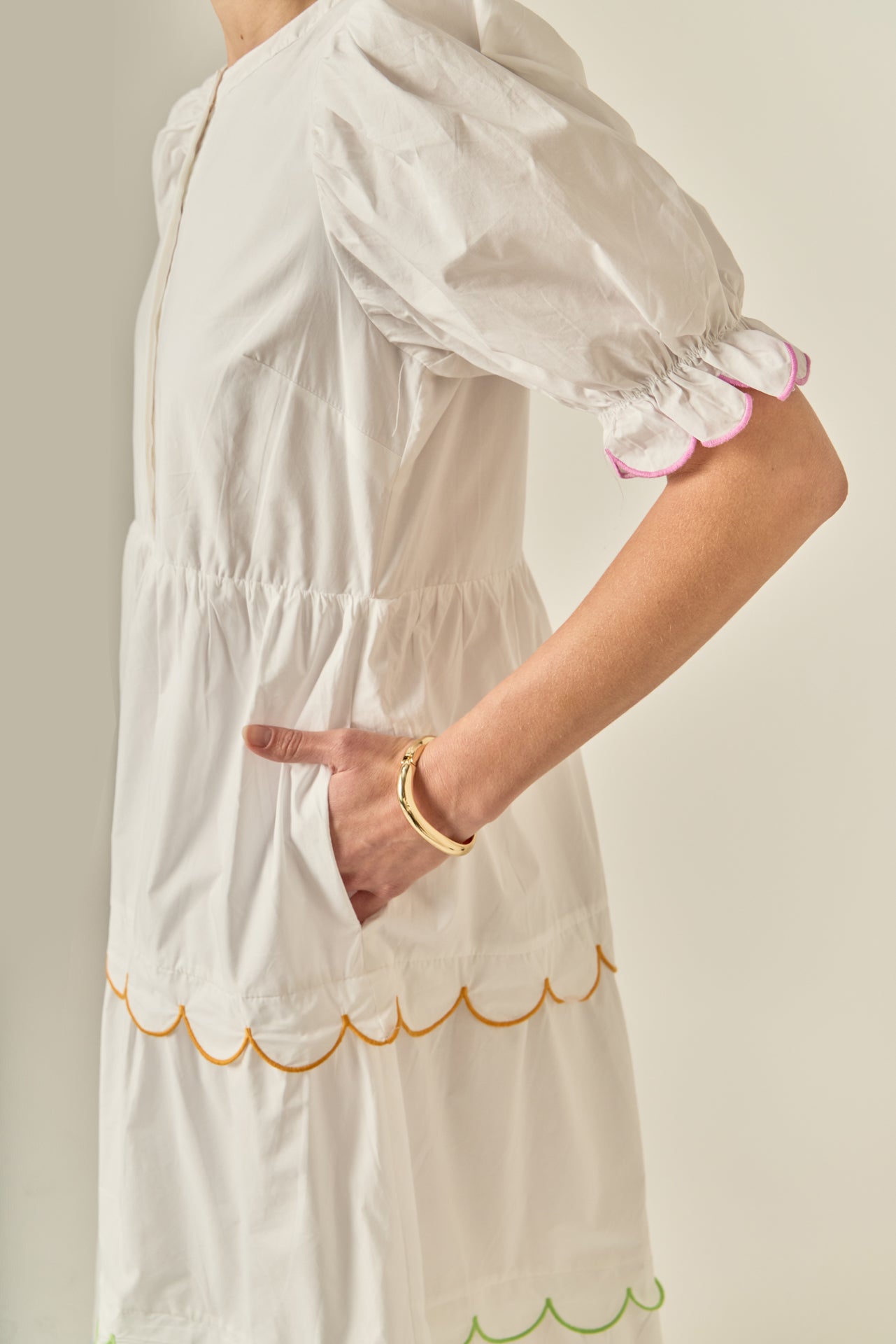 English Factory - Scalloped Edge Midi Dress CREAM/BROWN / XS English Factory - Scalloped Edge Midi Dress CREAM/BROWN / XS