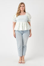 Load image into Gallery viewer, Smocked Floral Puff Sleeve Top
