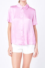 Load image into Gallery viewer, Satin Short Sleeve Shirt
