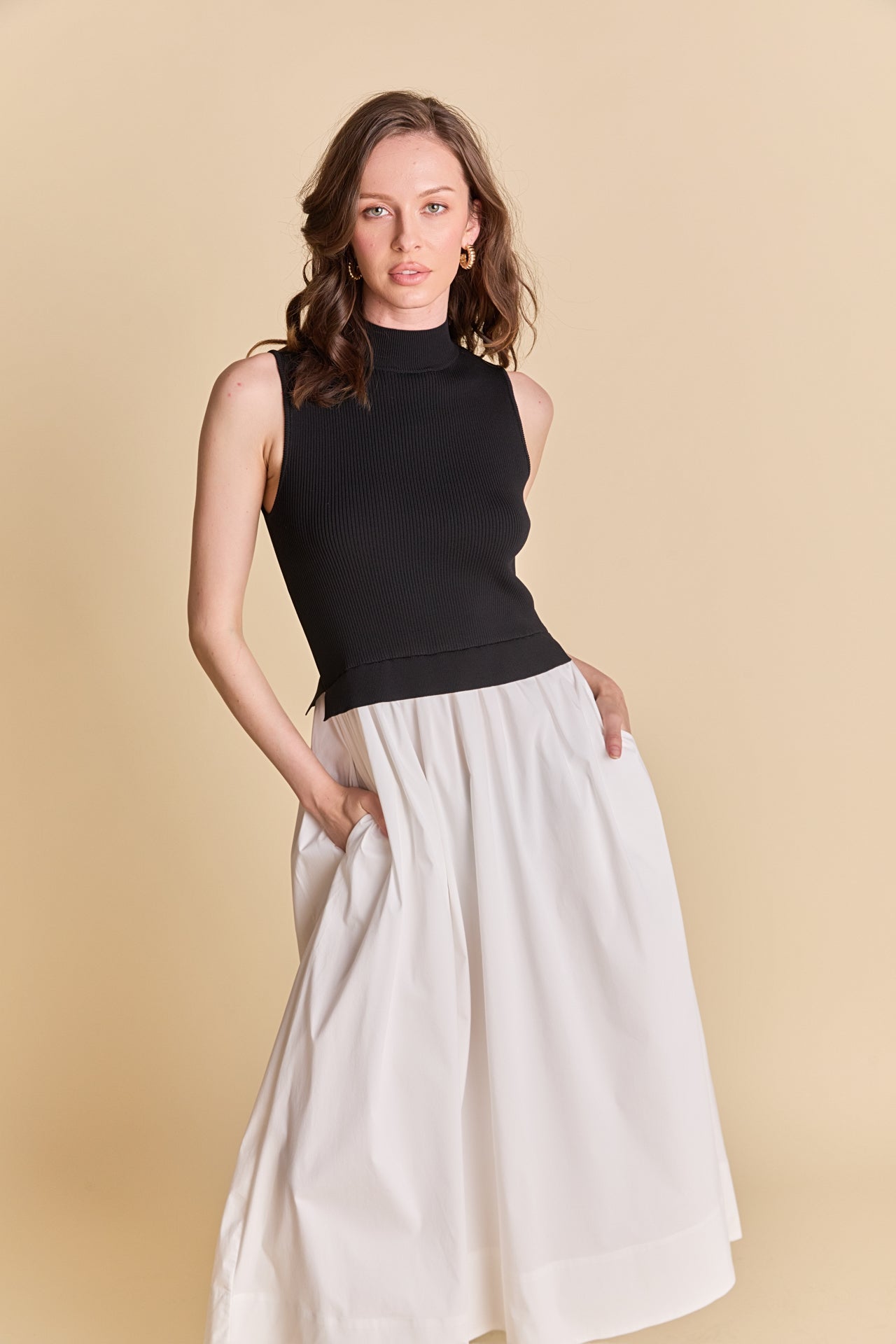 English Factory - Sleeveless Mixed Media Midi Dress BLACK/WHITE / S English Factory - Sleeveless Mixed Media Midi Dress BLACK/WHITE / S