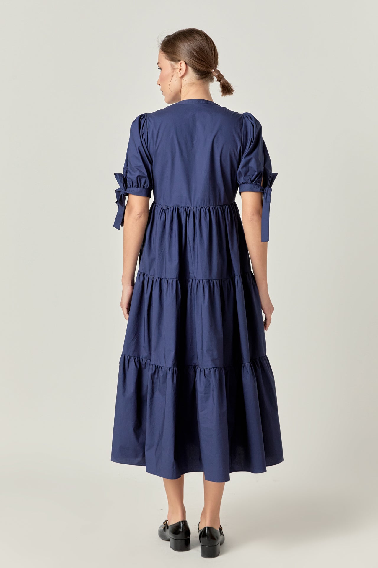 English Factory - Tiered Midi Dress with Bow-Tie Sleeves NAVY / S English Factory - Tiered Midi Dress with Bow-Tie Sleeves NAVY / S