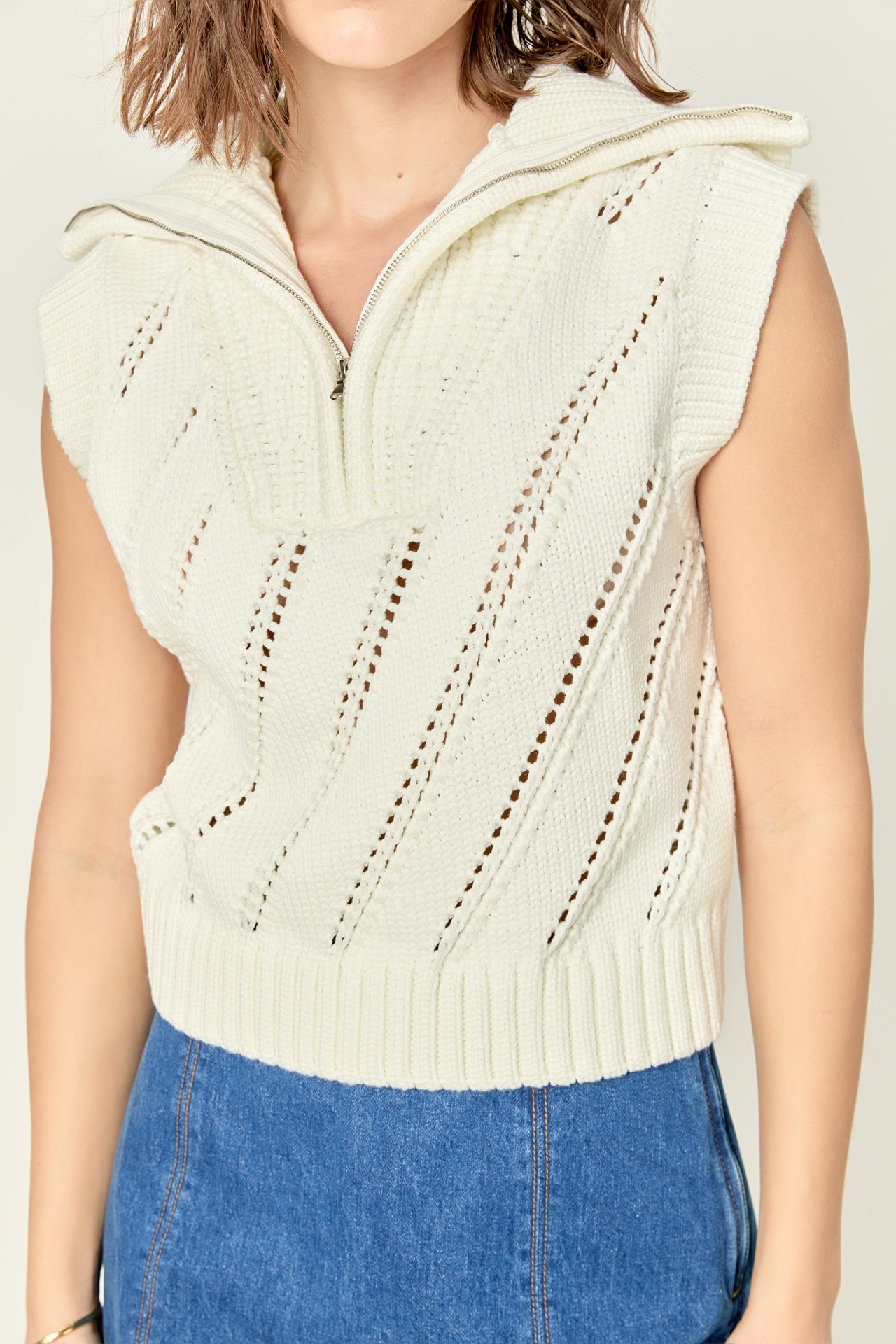 Sleeveless Collar Zip Up Knit – English Factory