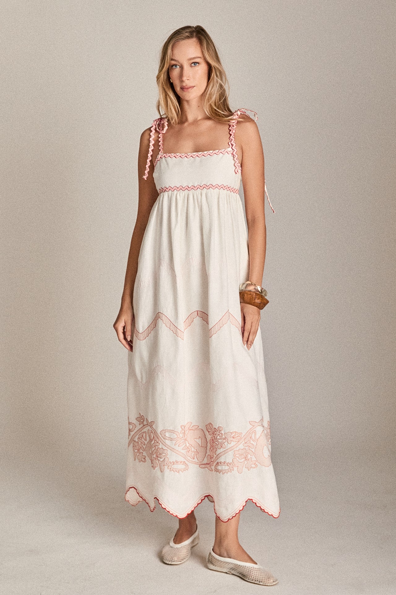 English Factory - Elodie Embroidered Maxi Dress WHITE/PINK / M English Factory - Elodie Embroidered Maxi Dress WHITE/PINK / M
