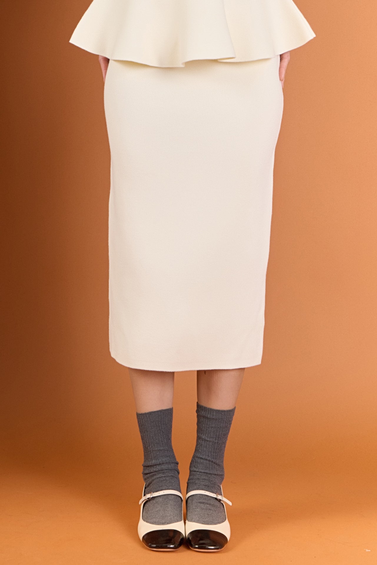 新品未使用未開封　stina　pull-on skirt / cream 新品未使用未開封 stina pull-on skirt / cream