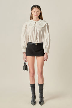 Scallop Embroidered Collar Blouse