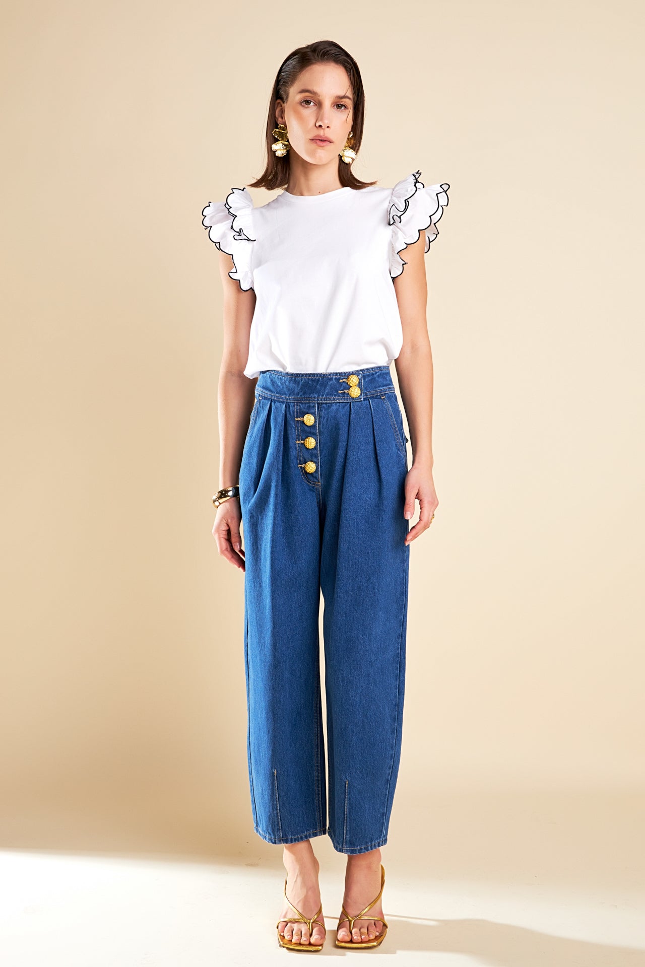 Merrow Stitch Ruffle Top – English Factory