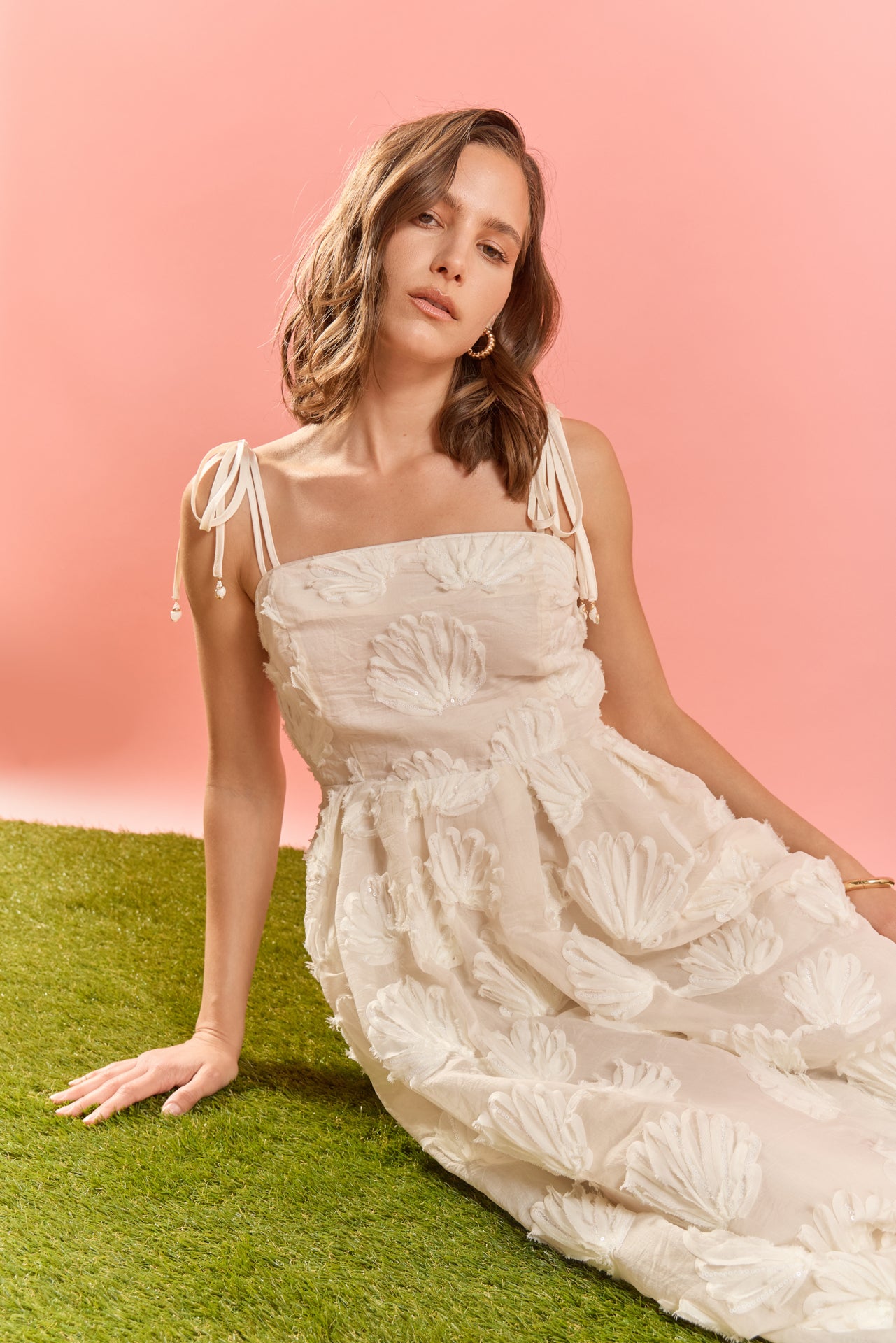 English Factory - Embroidered Shell Sleeveless Midi Dress OFF White / M English Factory - Embroidered Shell Sleeveless Midi Dress OFF White / M