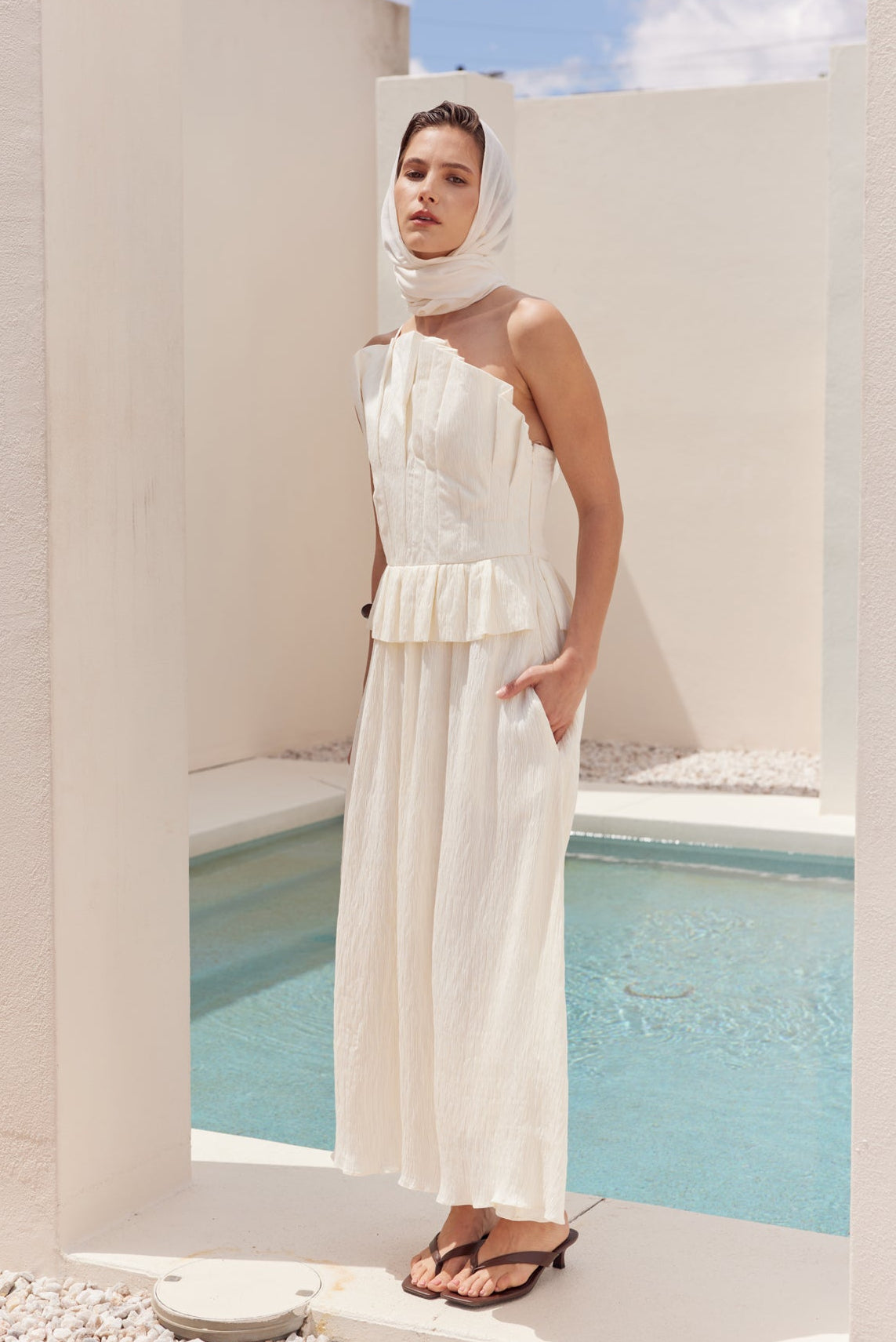 English Factory - Modern Muse Pleated Midi Dress IVORY / L English Factory - Modern Muse Pleated Midi Dress IVORY / L