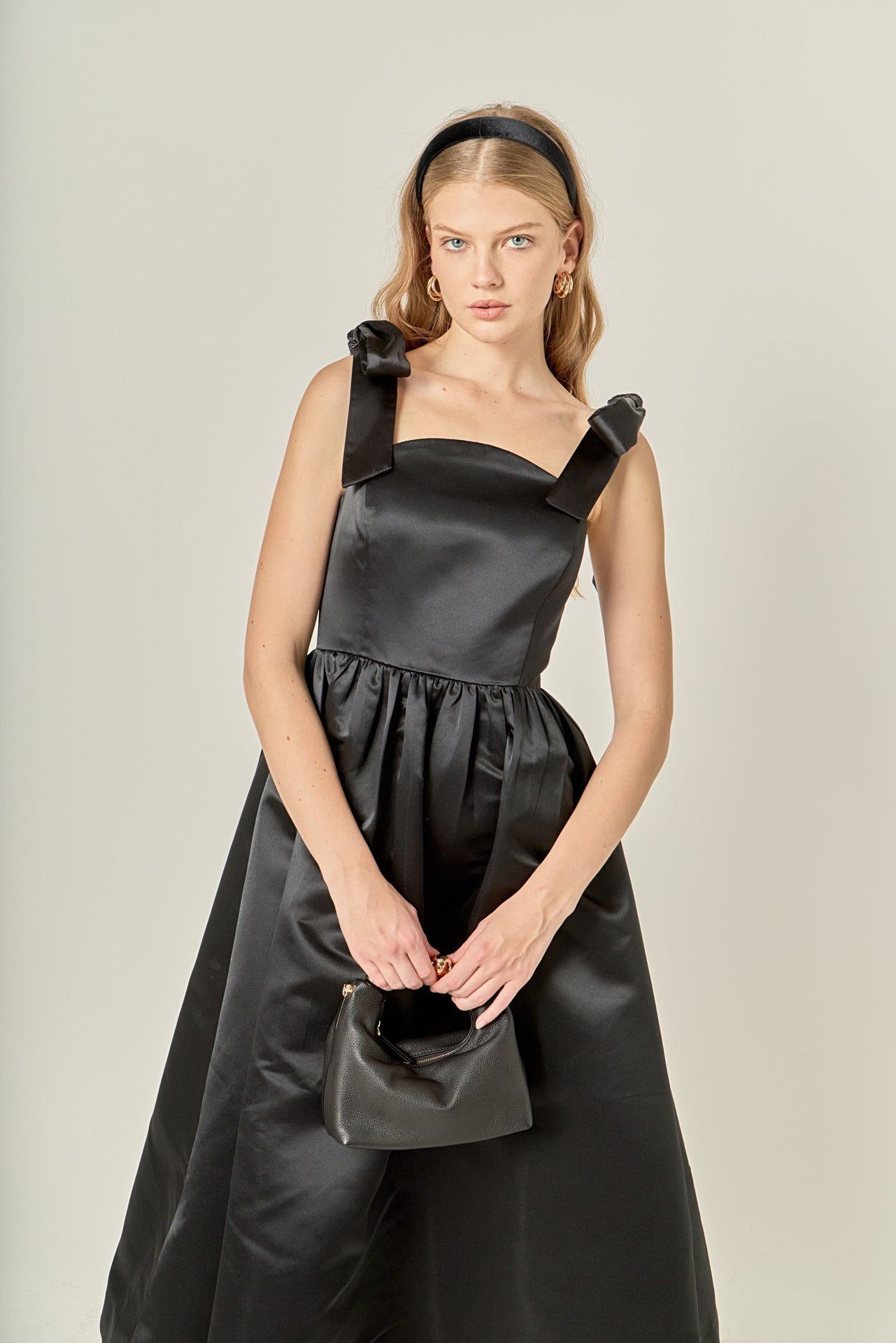 Bow Pointed Midi Dress