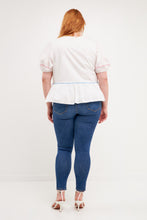 Load image into Gallery viewer, Piping Detail Top with Short Puff Sleeves
