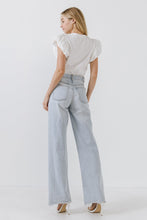 Load image into Gallery viewer, Puff Sleeve Tee
