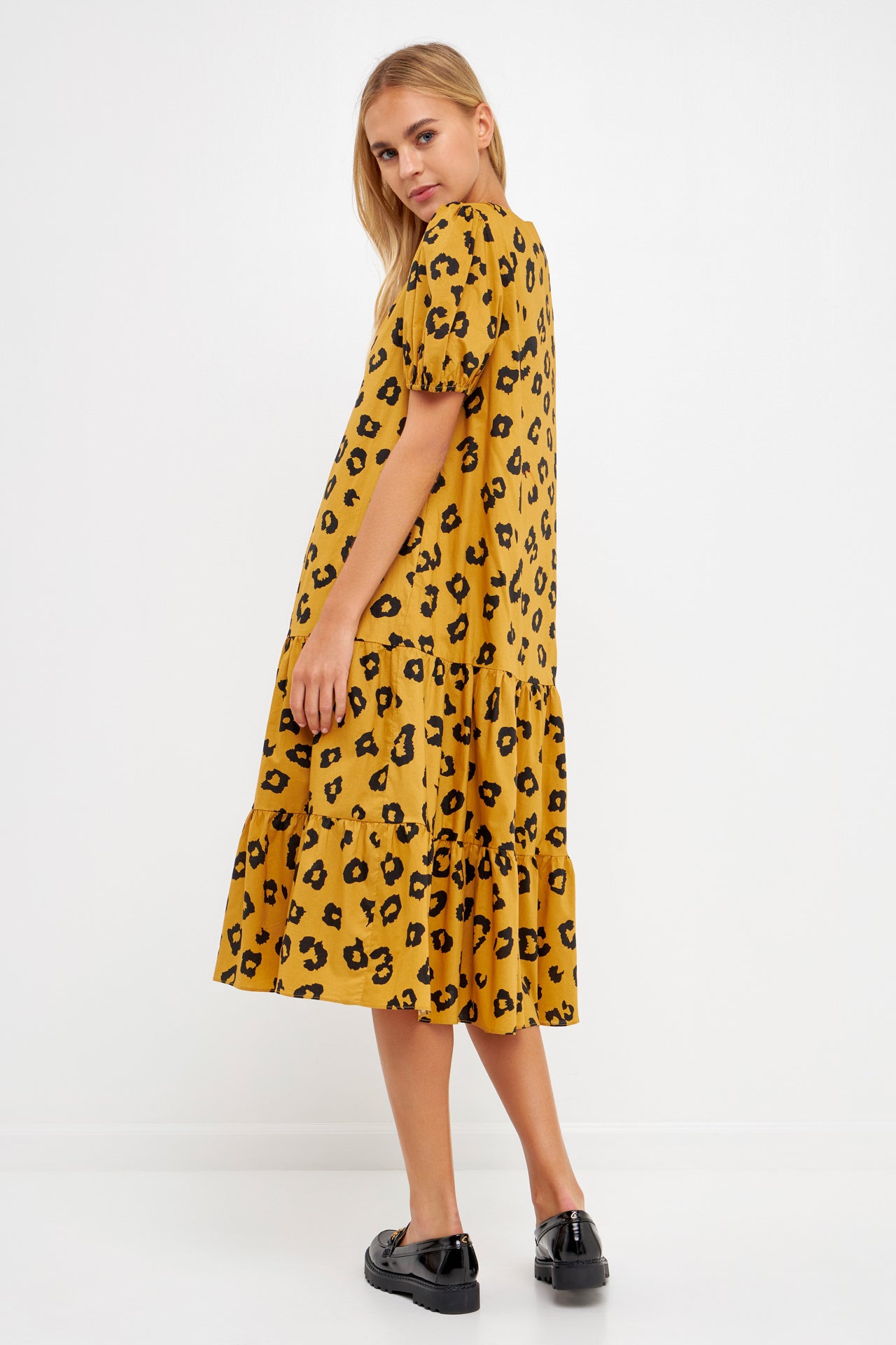 Collusion leopard print midi hotsell smock dress