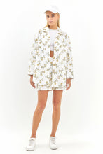 Load image into Gallery viewer, Floral Oversized Shirts Jacket

